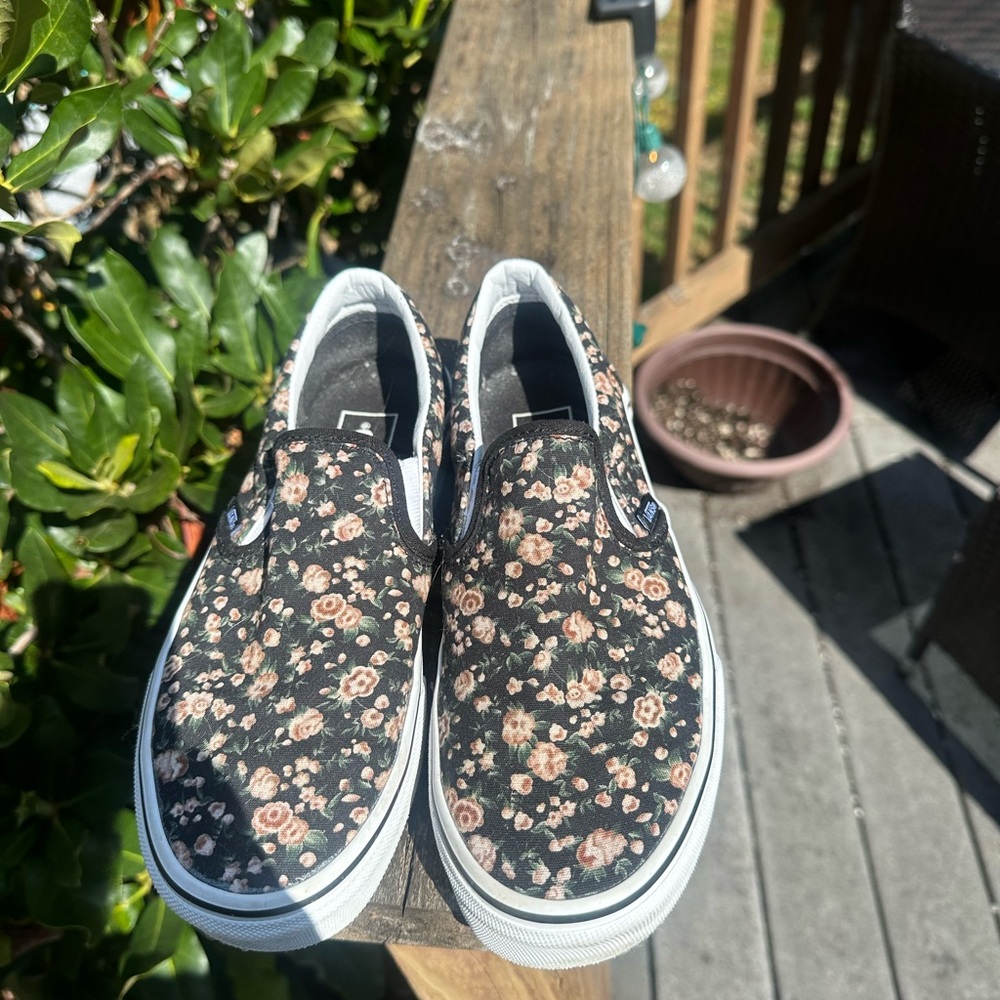 Vans Rose Dreams Classic Slip-On Shoe